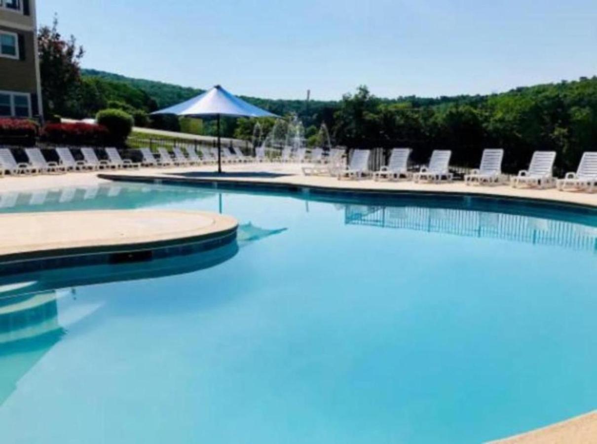 Spacious Home In Branson - 8 Bed, 6 Bath & Hot Tub Hollister Buitenkant foto